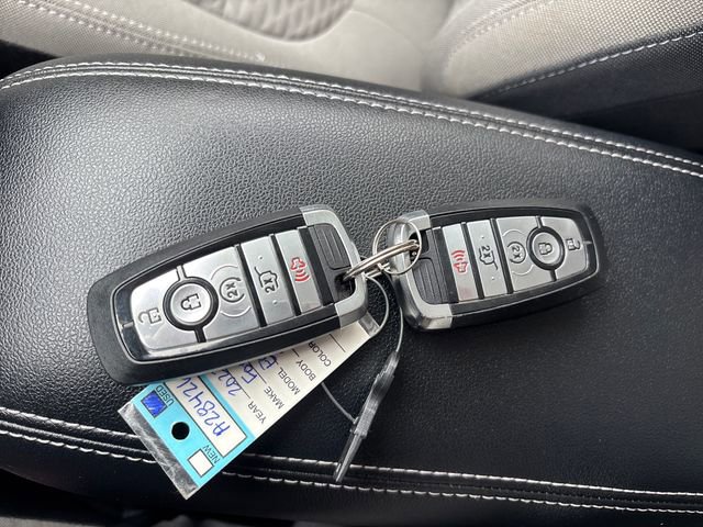 Used 2022 Ford Escape SE w/ Convenience Package image 48