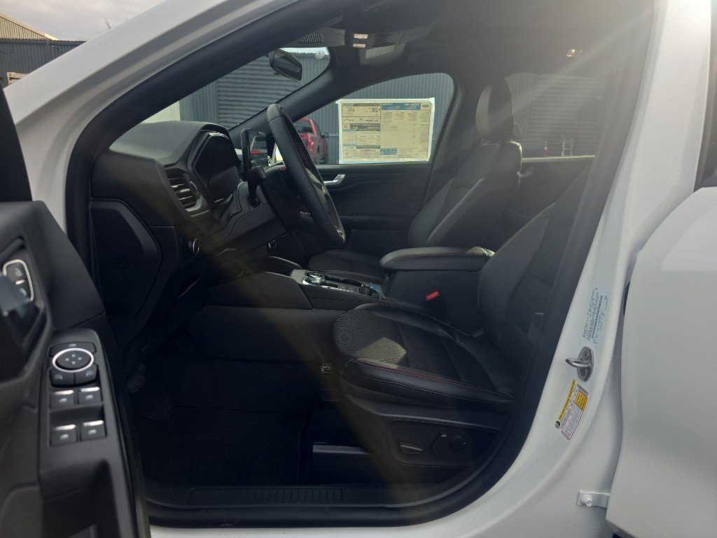 New 2026 Ford Escape ST-Line w/ Tech Pack #1 image 13