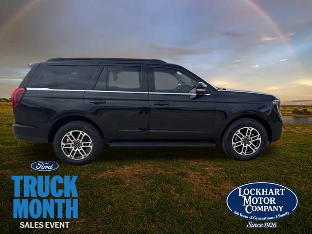 New 2025 Ford Expedition Active image 8