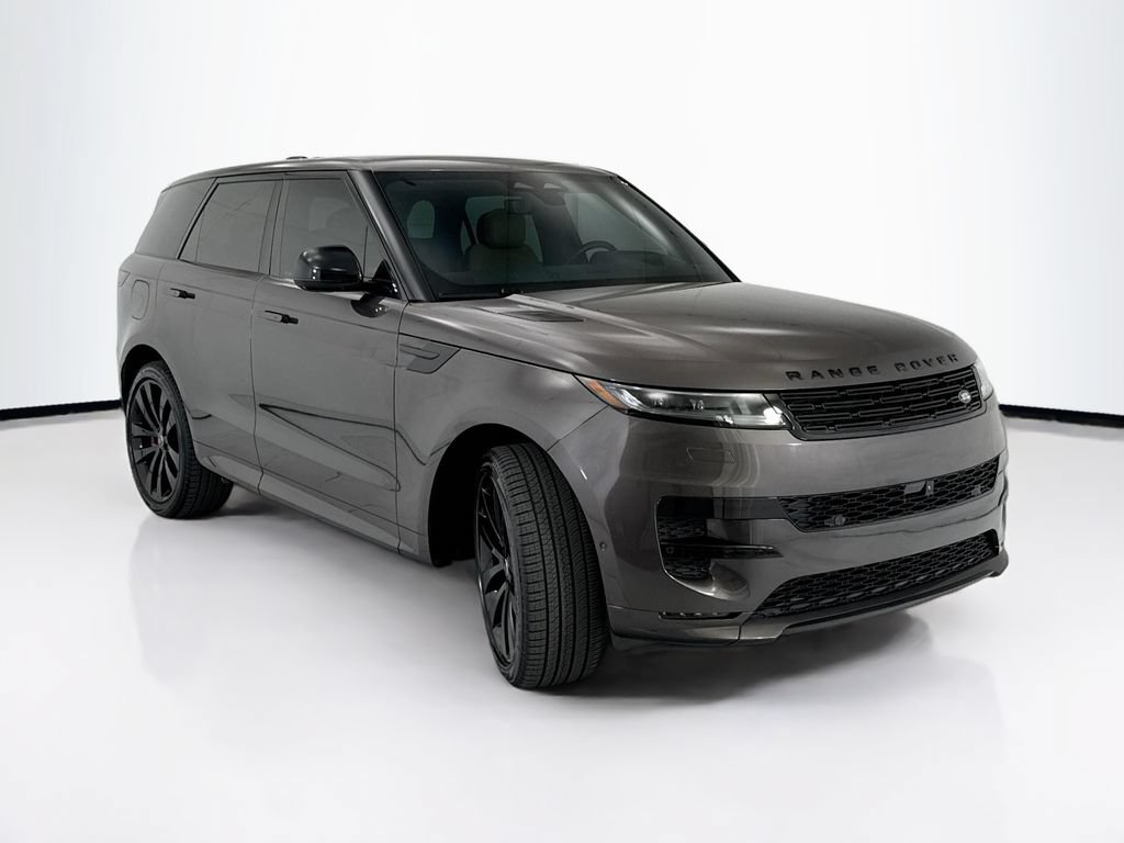 Used 2024 Land Rover Range Rover Sport Dynamic SE AWD/4WD image 3