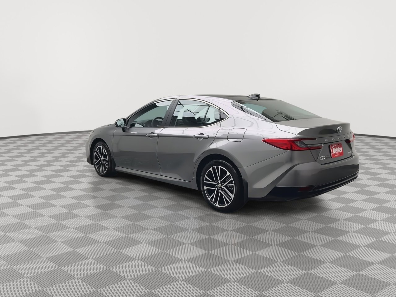 Used 2025 Toyota Camry XLE video 2