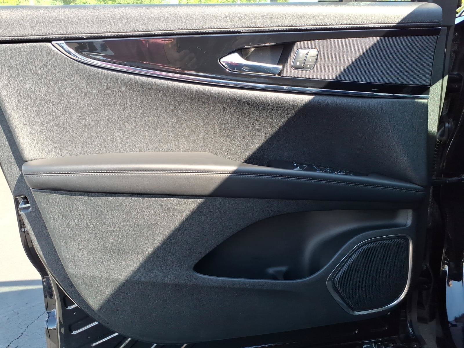 Certified 2023 Lincoln Nautilus AWD w/ Premium Package image 10