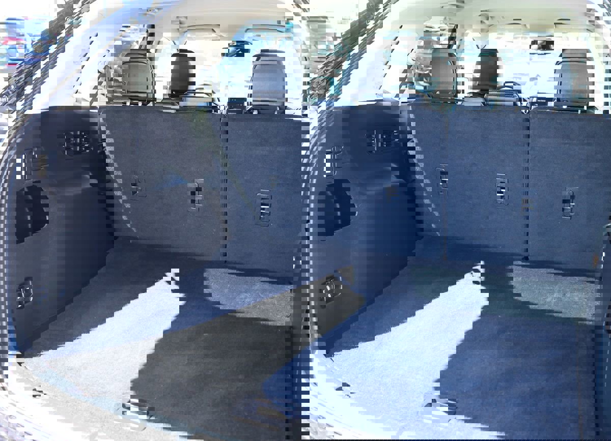 Used 2024 Ford Edge SEL image 25