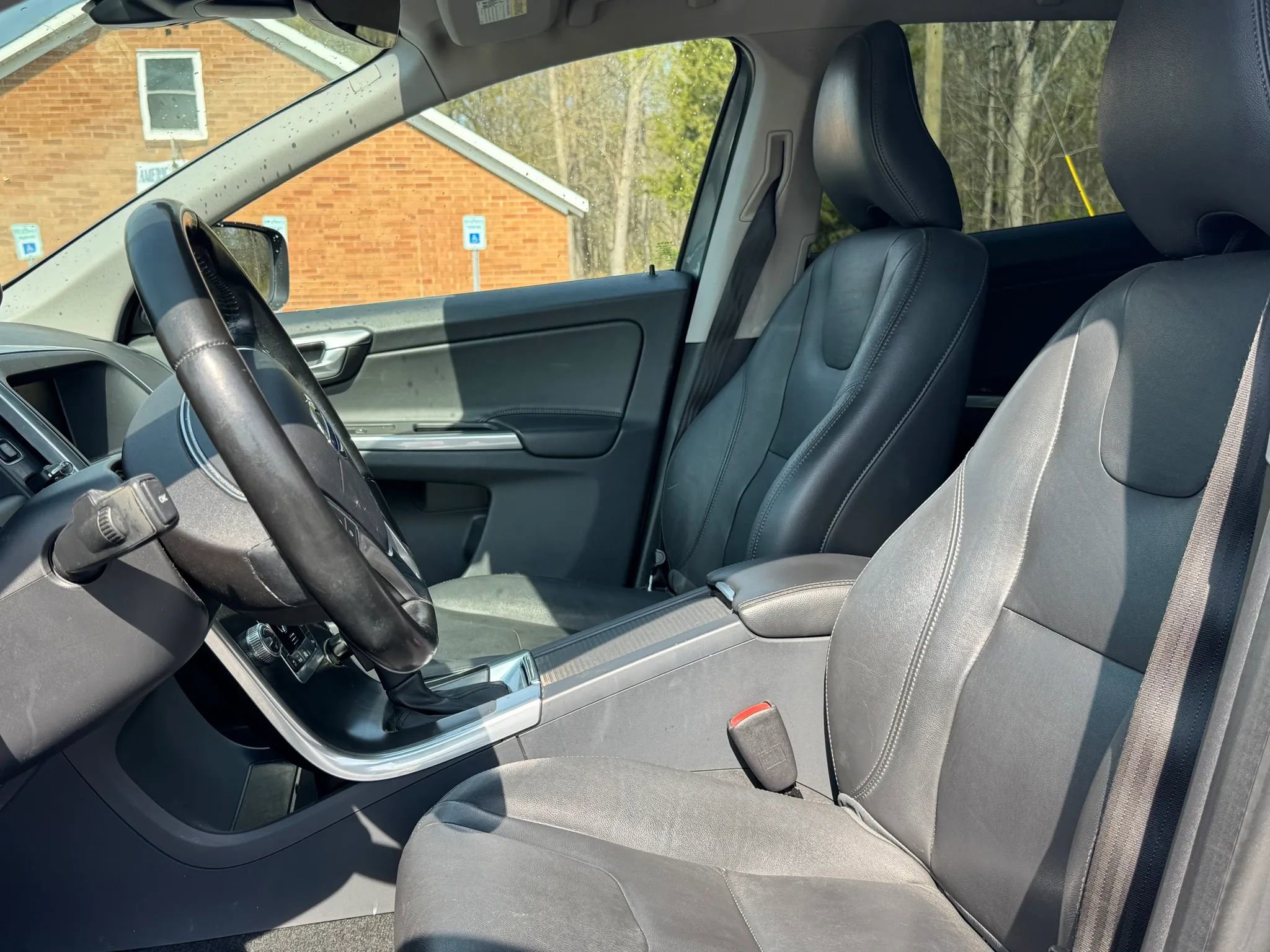 Used 2016 Volvo XC60 T5 Premier FWD image 16