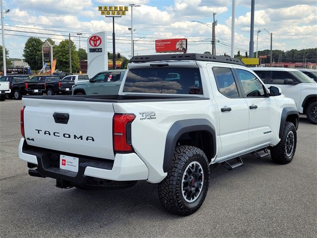 Used 2024 Toyota Tacoma TRD Off-Road image 7