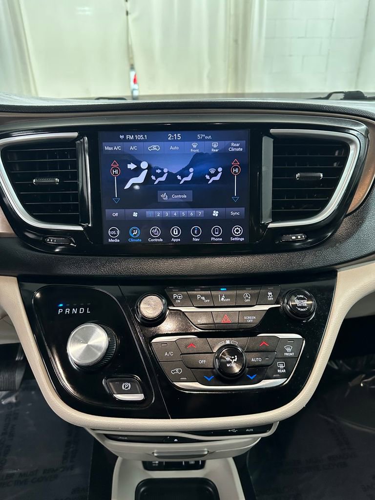 Used 2018 Chrysler Pacifica Touring-L Plus w/ Advanced Safetytec Group image 22