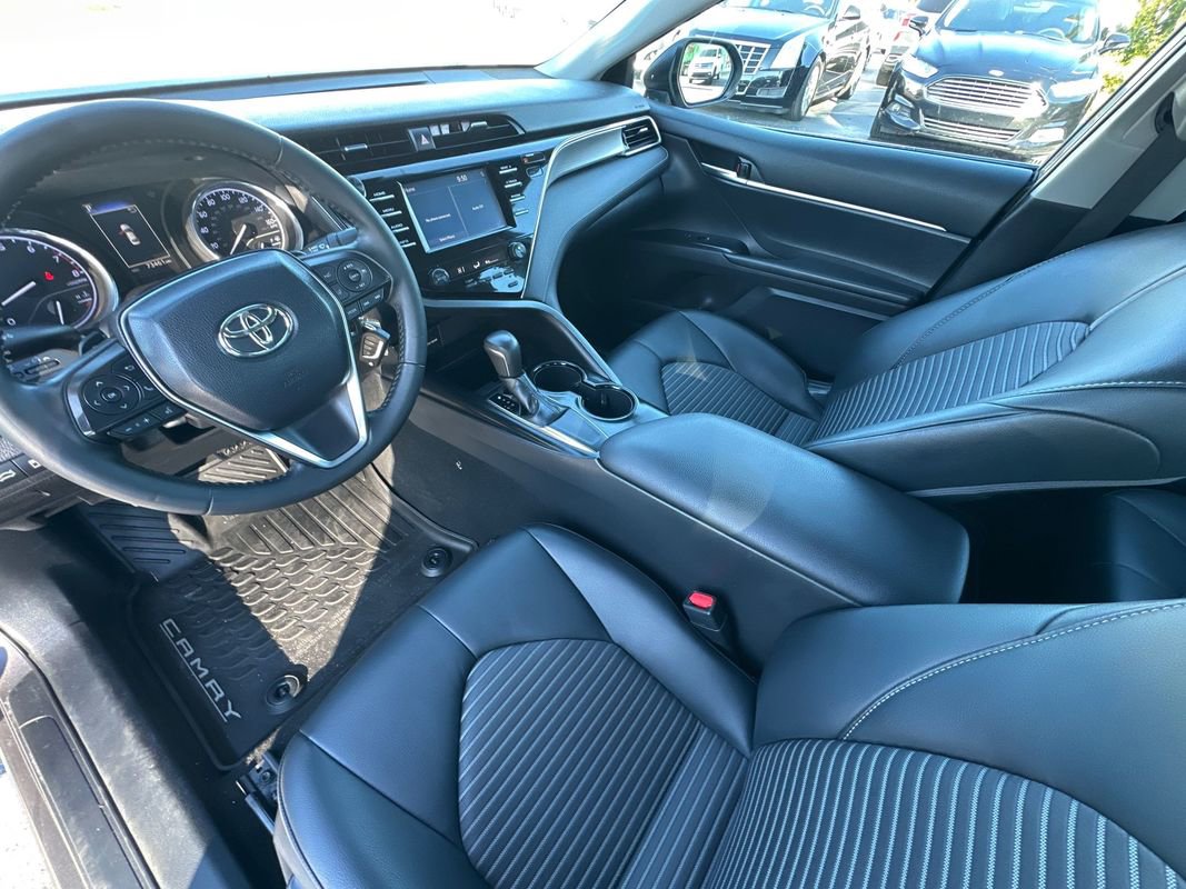 Used 2018 Toyota Camry SE image 14