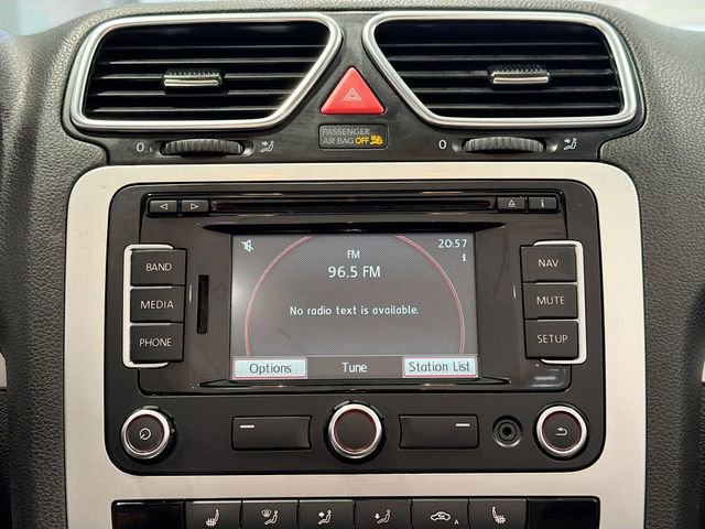 Used 2014 Volkswagen Eos Komfort FWD image 13