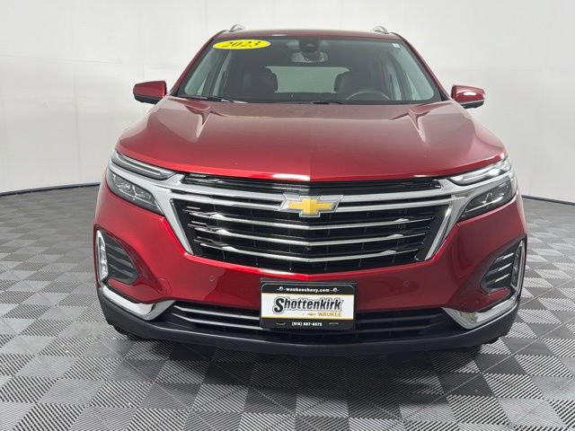 Used 2023 Chevrolet Equinox Premier AWD/4WD image 3
