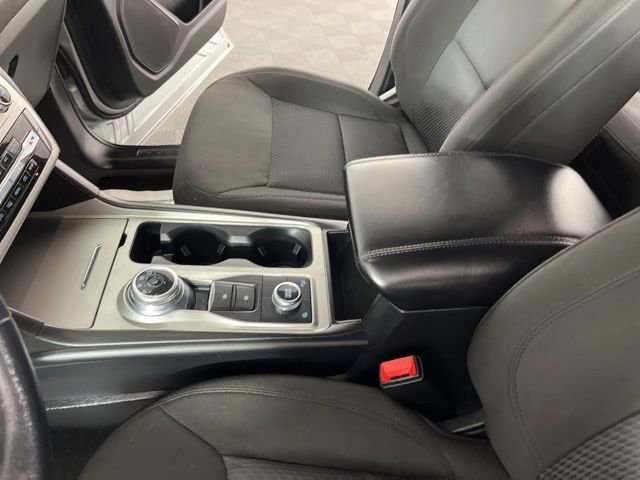 Used 2022 Ford Explorer XLT image 30