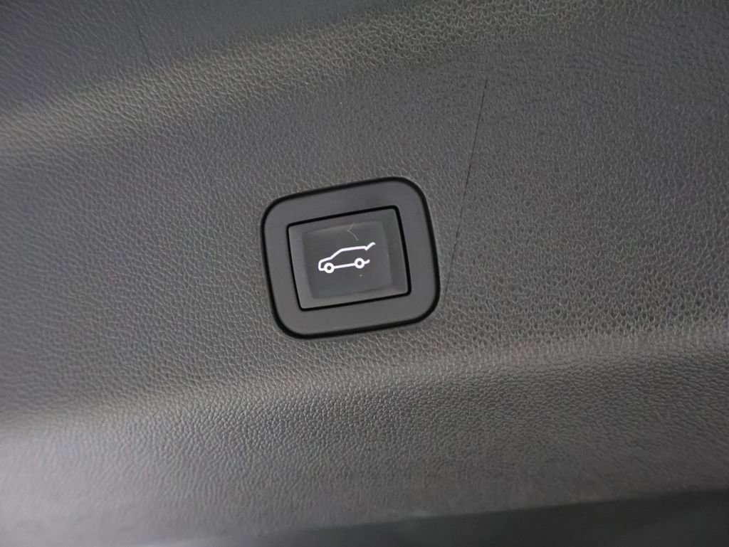 Used 2025 Chevrolet Tahoe Premier w/ Sun And Tow Package image 23