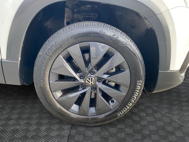 Used 2022 Volkswagen Taos S image 33