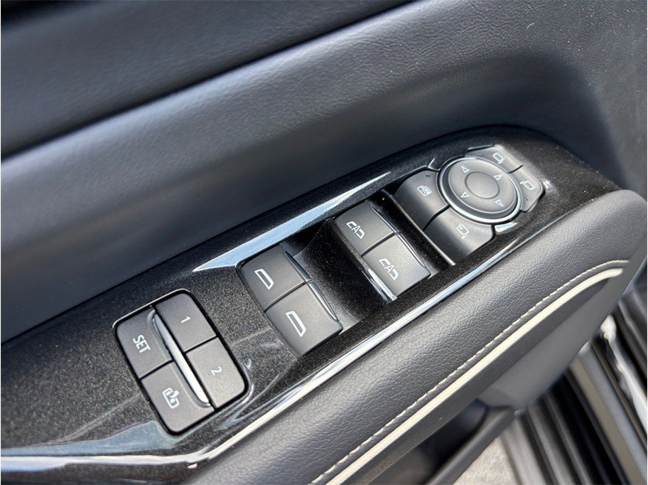 Used 2022 Cadillac Escalade Luxury RWD image 24