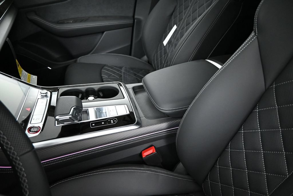 New 2026 Audi SQ8 Premium Plus AWD/4WD image 10