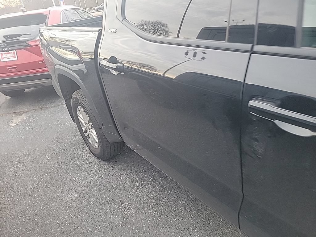 Used 2022 Toyota Tundra SR5 AWD/4WD image 9