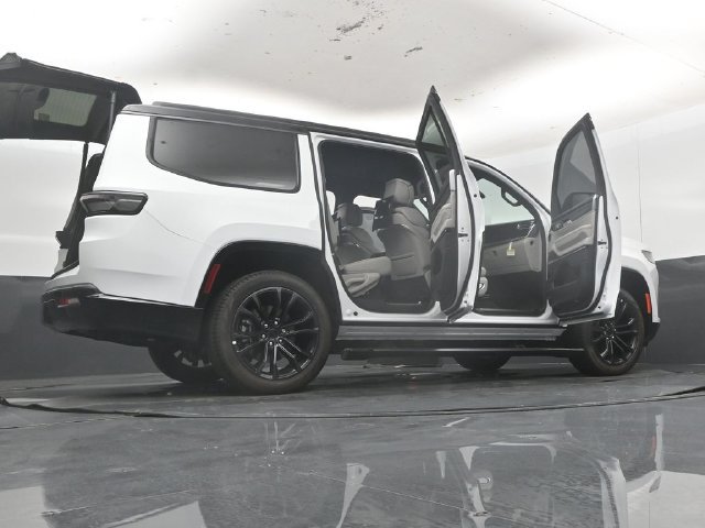 New 2026 Jeep Grand Wagoneer Summit w/ Rear Seat Video Group I AWD/4WD image 64