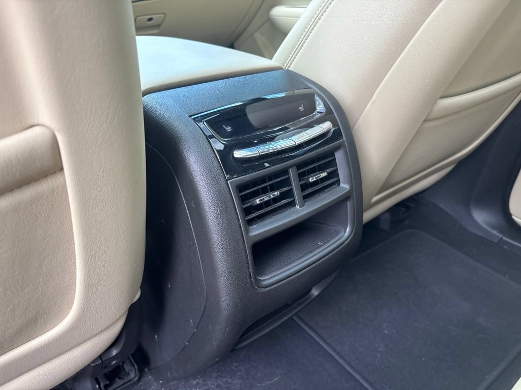 Used 2019 Cadillac XT5 Premium Luxury w/ Driver Assist Package AWD/4WD image 20