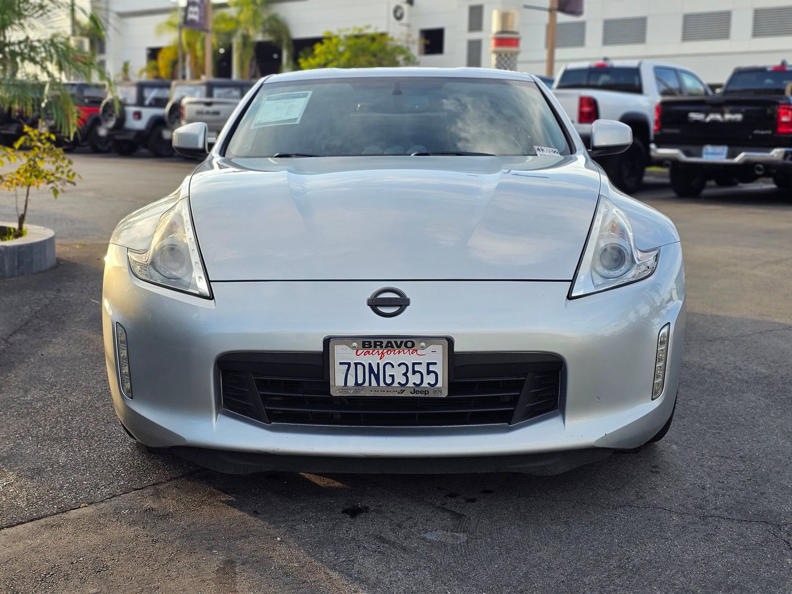 Used 2013 Nissan 370Z Touring w/ Sport Pkg image 2