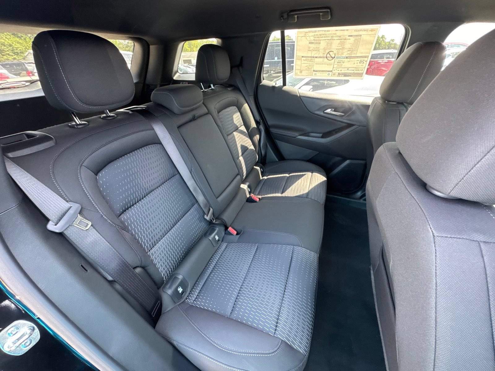 New 2027 Chevrolet Equinox LT AWD/4WD image 30