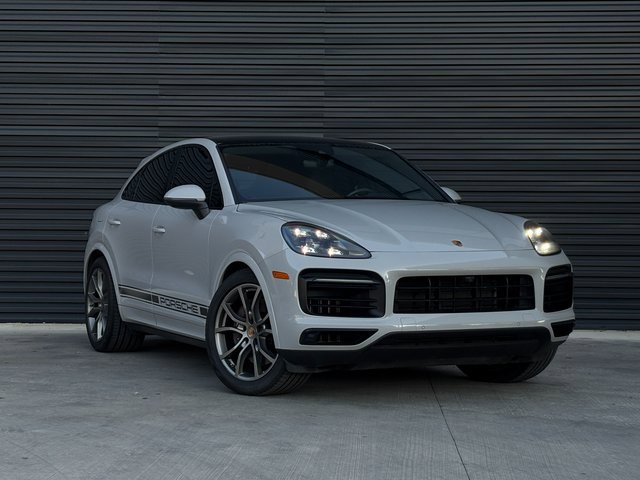 Certified 2022 Porsche Cayenne Platinum Edition image 9
