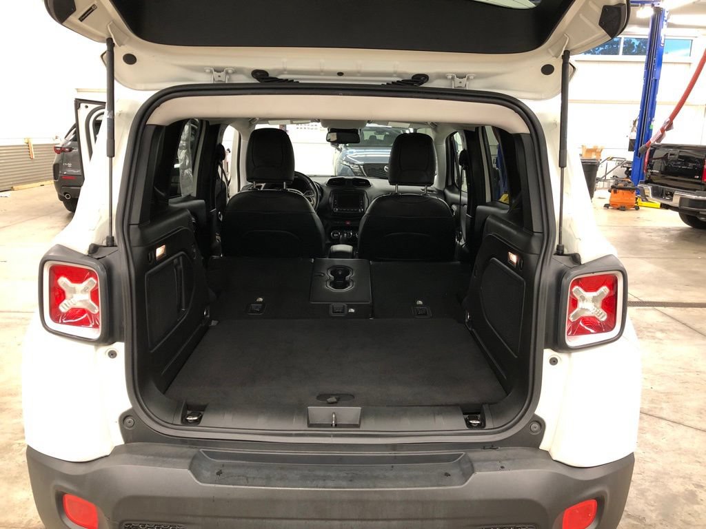 Used 2015 Jeep Renegade Limited AWD/4WD image 16