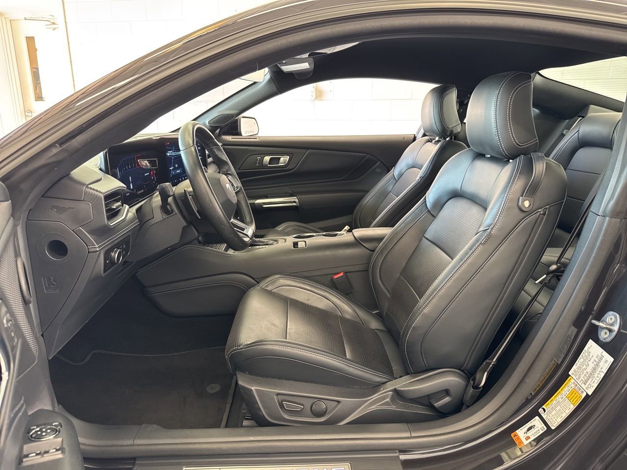 Used 2024 Ford Mustang GT Premium RWD image 13