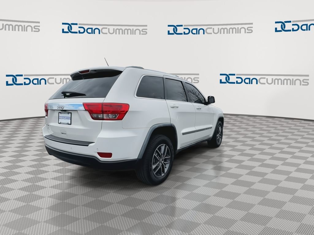 Used 2011 Jeep Grand Cherokee Laredo image 8