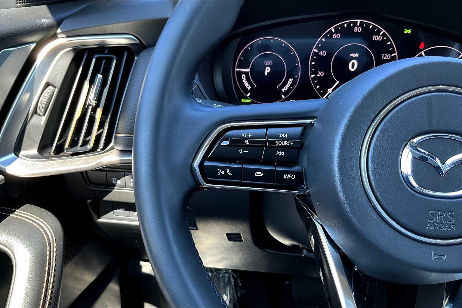 Used 2025 MAZDA CX-70 Plug-In Hybrid w/ Premium Pkg image 23