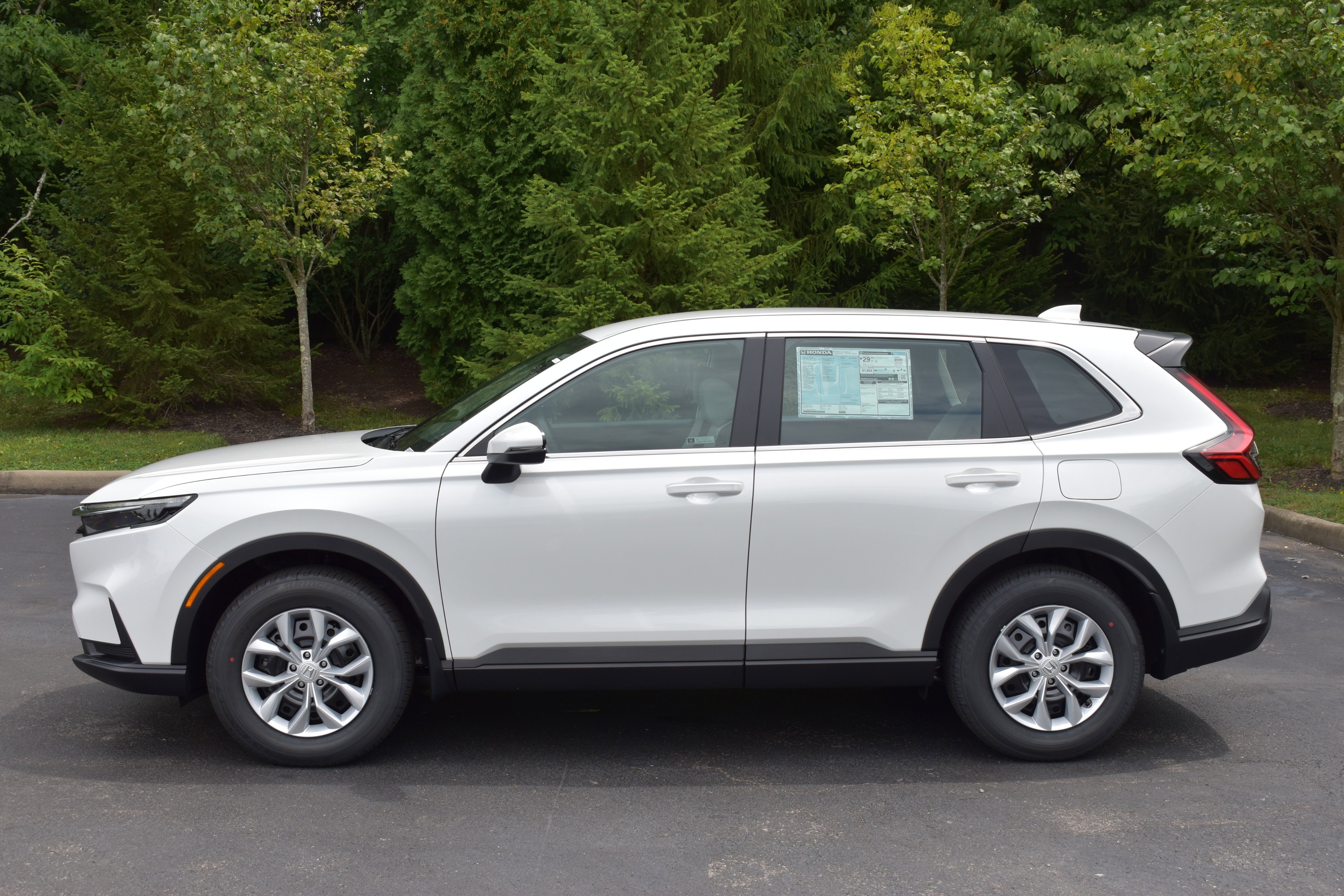 New 2025 Honda CR-V LX image 4