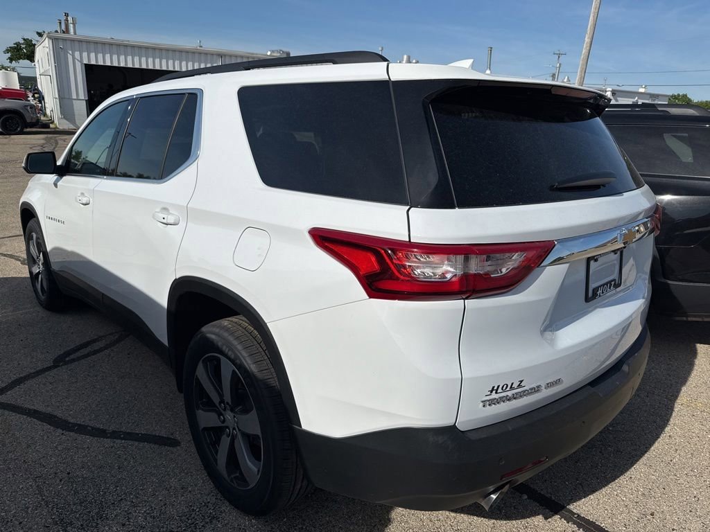 Certified 2021 Chevrolet Traverse LT w/ LT Premium Package AWD/4WD image 4