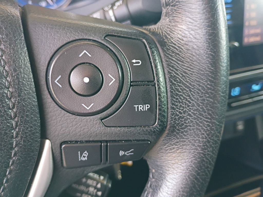 Used 2019 Toyota Corolla SE image 9