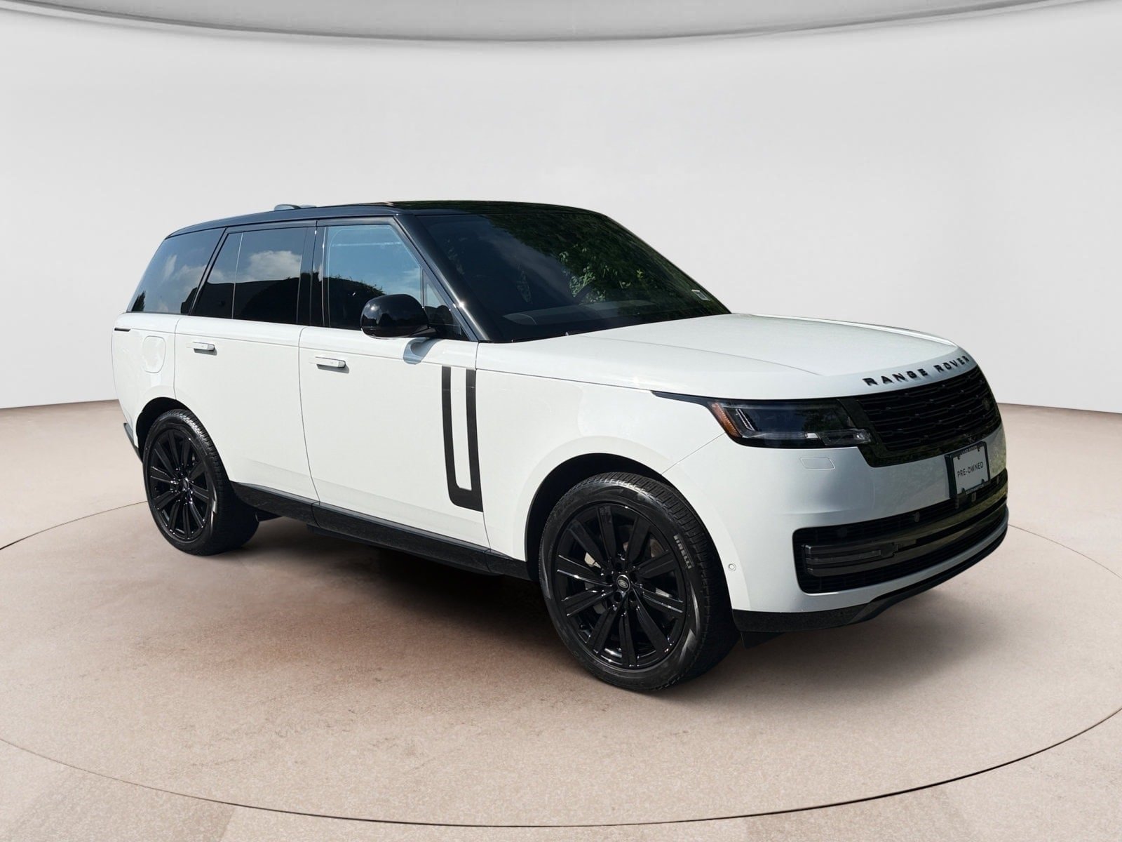 Certified 2025 Land Rover Range Rover SE AWD/4WD image 7