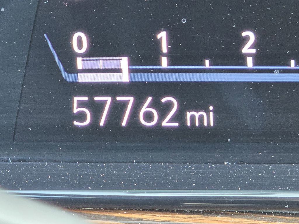 Used 2022 Cadillac Escalade ESV Premium Luxury image 43