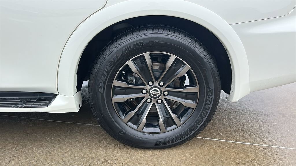 Used 2020 Nissan Armada Platinum w/ Captain's Chairs Package RWD image 18