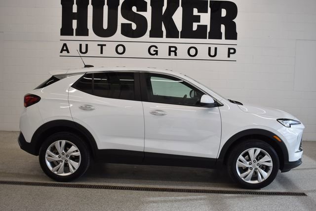 Used 2025 Buick Encore GX Preferred image 2