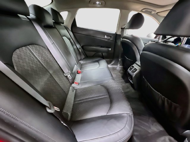 Used 2020 Kia Optima EX w/ Technology Package FWD image 29