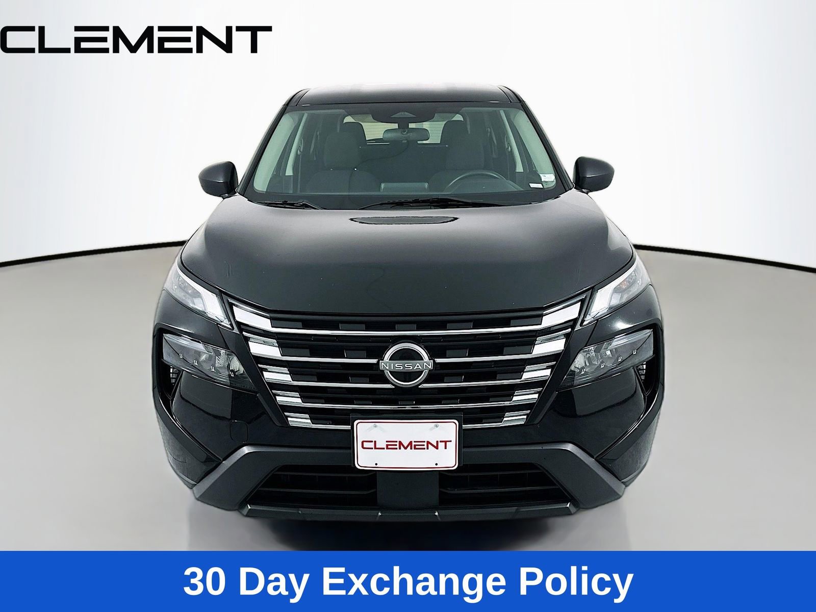 Used 2024 Nissan Rogue S AWD/4WD image 3