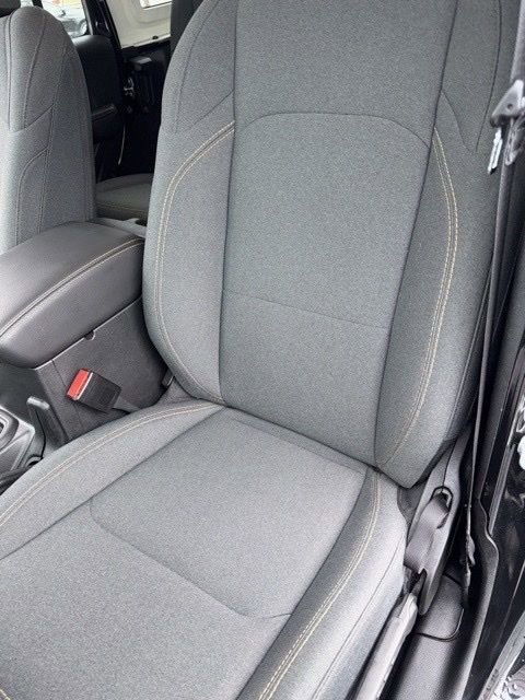 Used 2025 Jeep Wrangler Sahara 4xe image 7