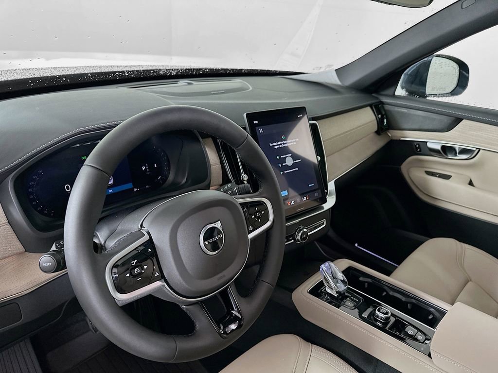 Used 2026 Volvo XC90 B6 Plus w/ Protection Package Premier image 10