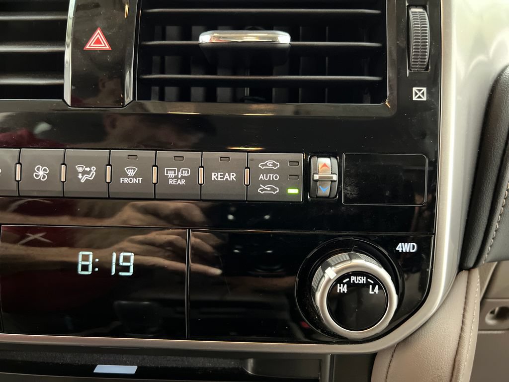Used 2022 Lexus GX 460 Premium w/ Accessory Package AWD/4WD image 67