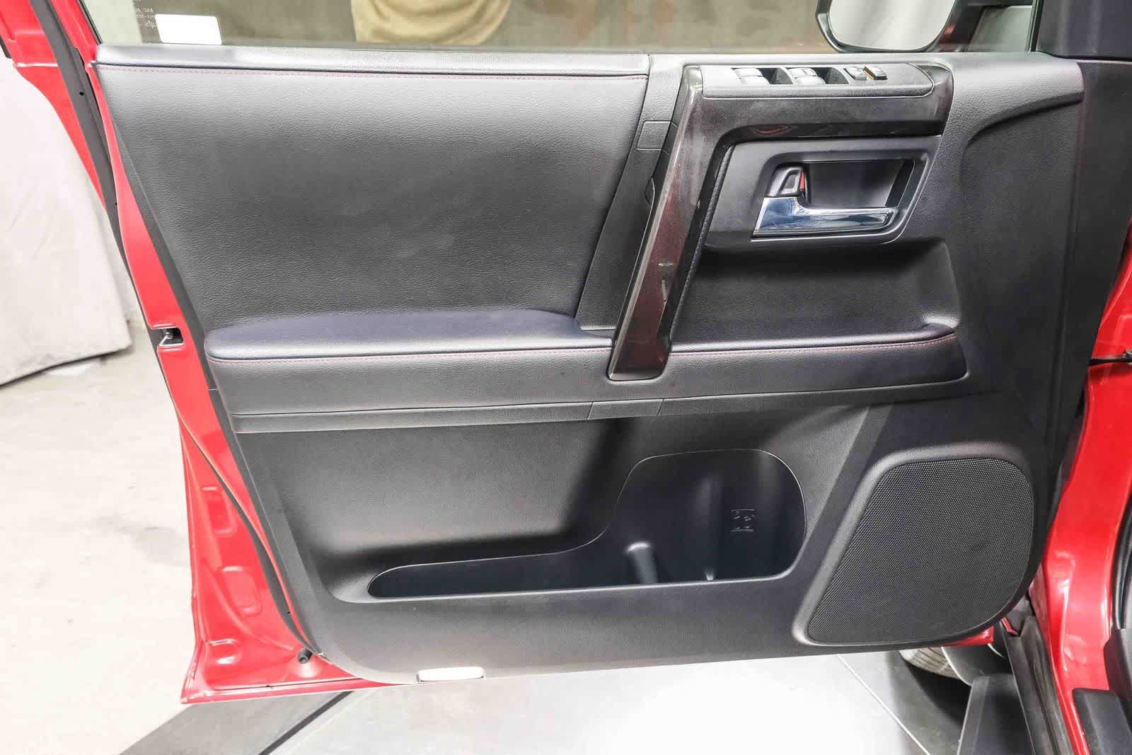 Used 2023 Toyota 4Runner TRD Off-Road Premium w/ Moonroof Package AWD/4WD image 28