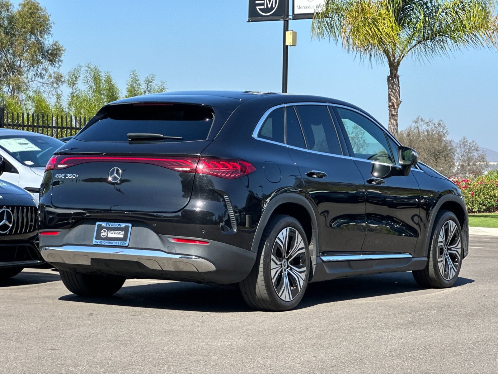 Used 2023 Mercedes-Benz EQE 350+ SUV image 3