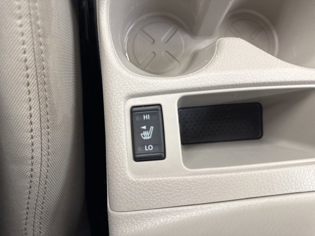 Used 2020 Nissan Rogue Sport SV w/ All-Weather Package AWD/4WD image 34