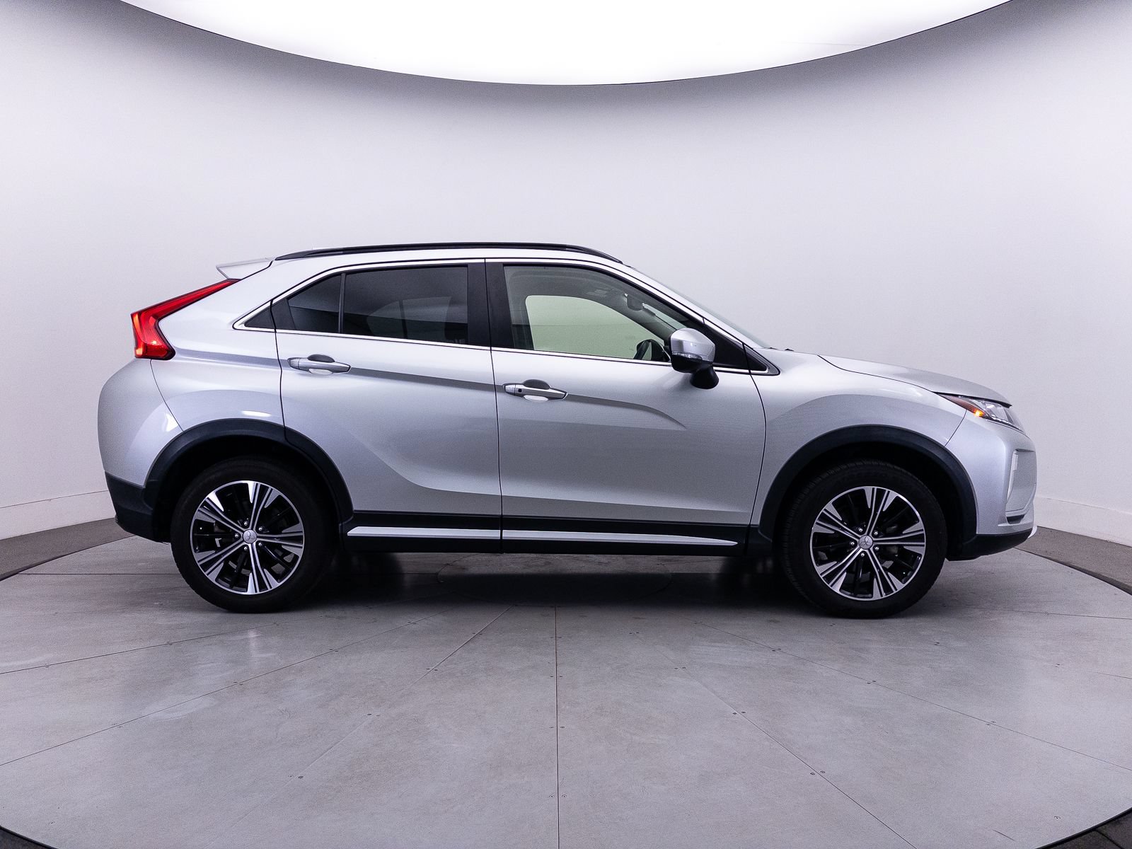 Used 2018 Mitsubishi Eclipse Cross SEL AWD/4WD image 46