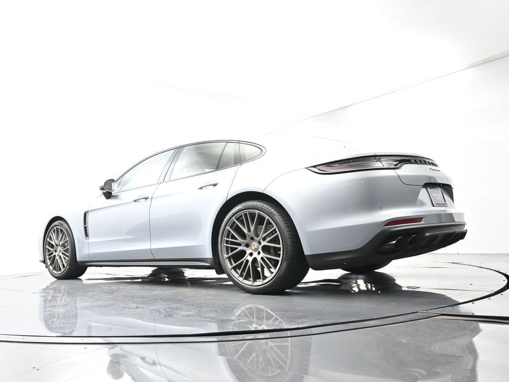 Certified 2022 Porsche Panamera Platinum Edition image 48