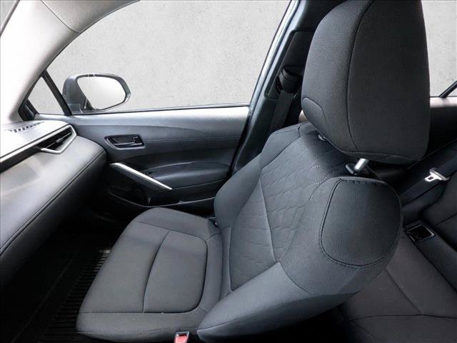 Used 2025 Toyota Corolla Cross LE FWD image 19