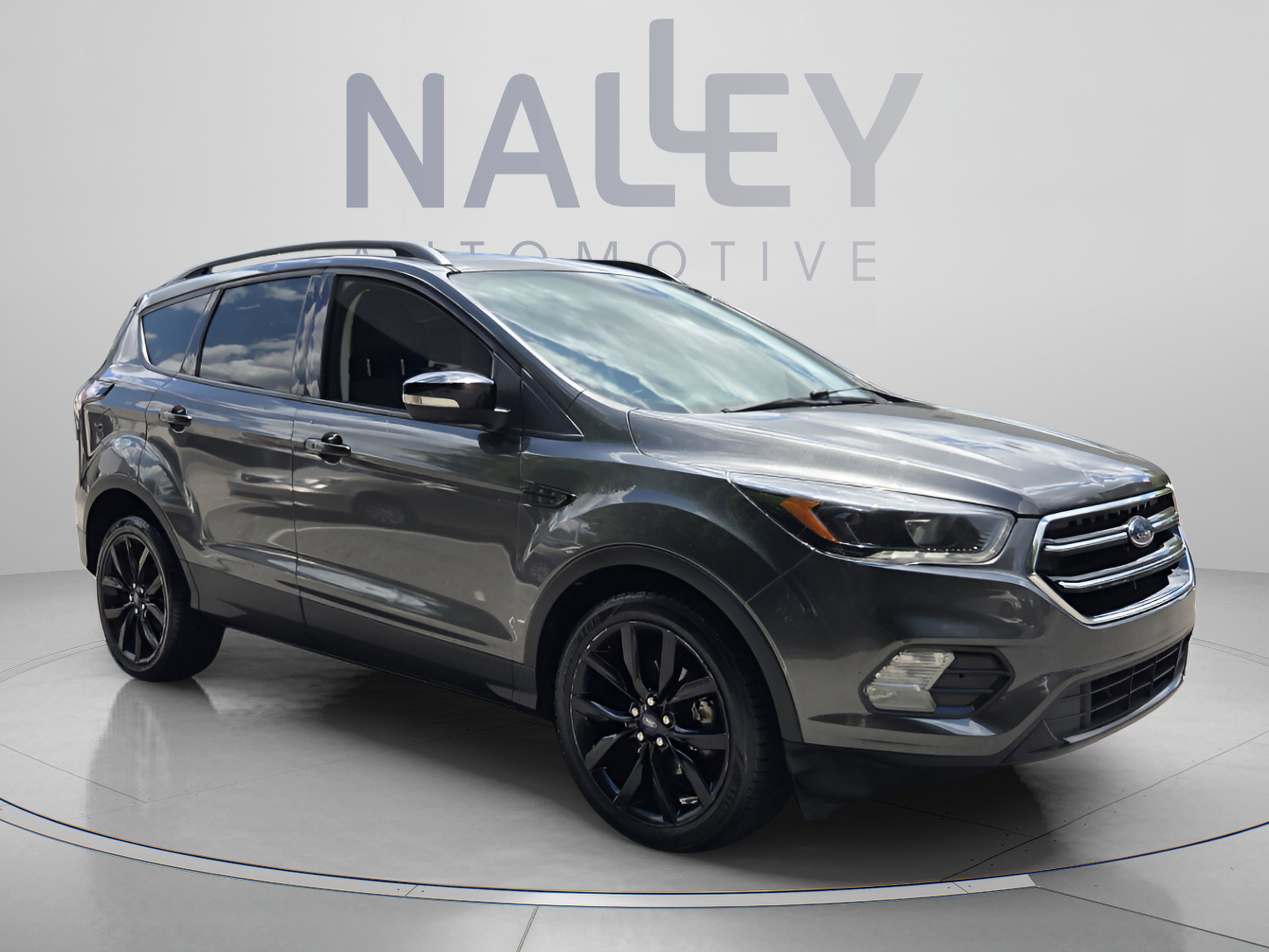 Used 2017 Ford Escape Titanium FWD image 7