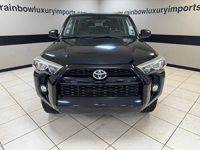 Used 2017 Toyota 4Runner SR5 AWD/4WD image 2