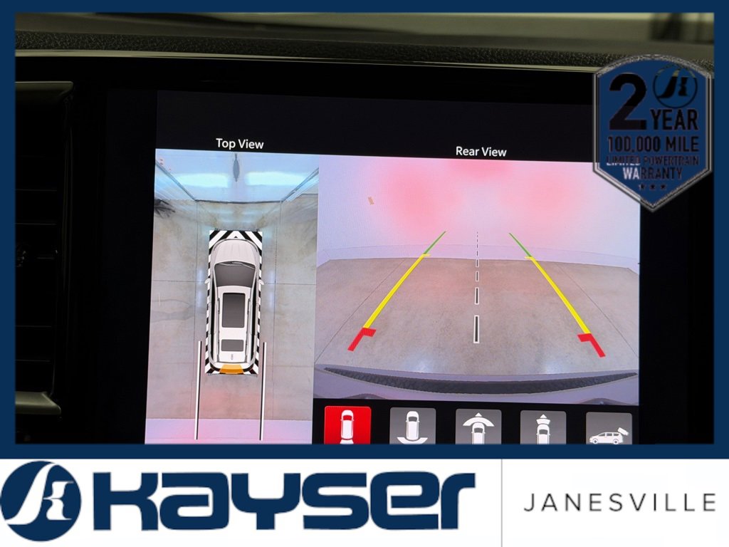 Used 2022 Chrysler Pacifica Touring-L w/ Uconnect Theater Family Group image 13