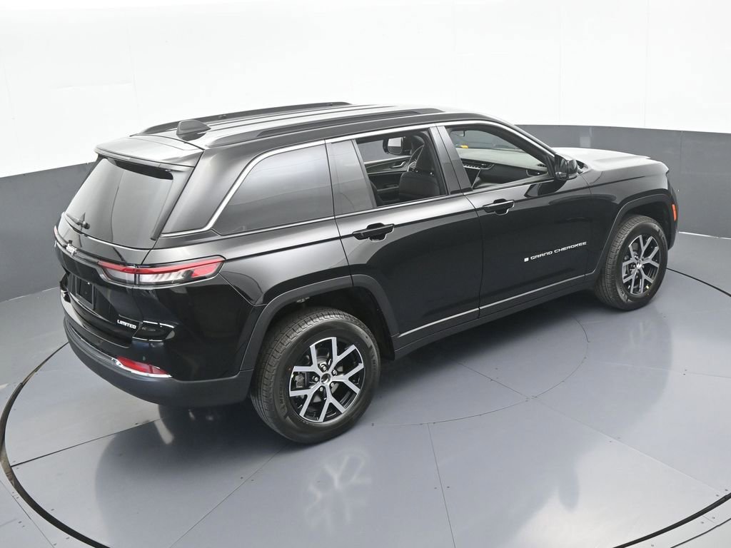 Used 2025 Jeep Grand Cherokee Limited image 40